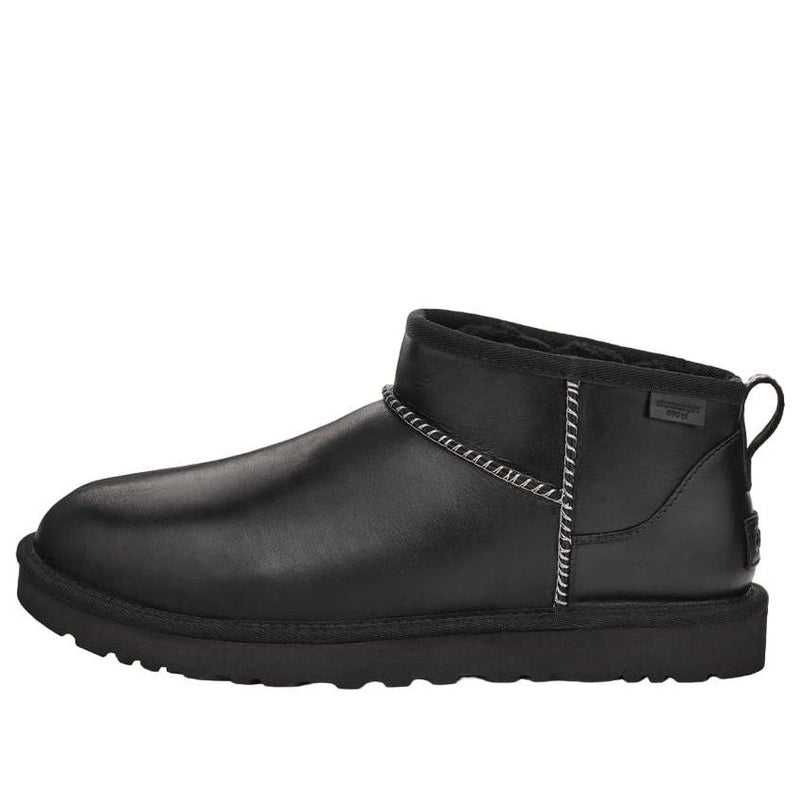 UGGClassic Ultra Mini LTHR Regen 'Black'
