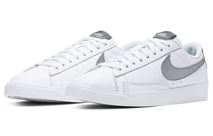 Nike(WMNS) Blazer Low LE 'White Metallic Silver'