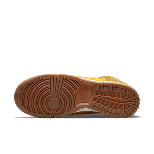 (WMNS) Nike Dunk High SE 'First Use Pack - University Gold' DH6758-700
