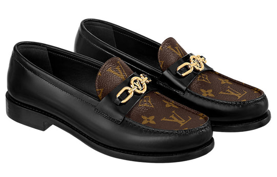 (WMNS) LOUIS VUITTON Chess Flat Loafers 'Black with Brown Monogram' 1ABPLA