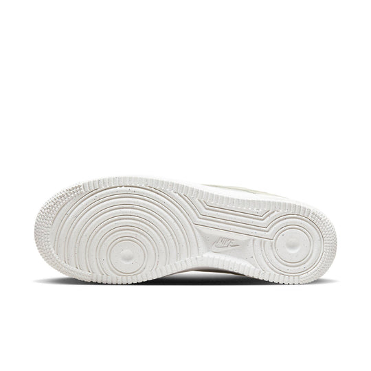 (WMNS) Nike Air Force 1 Low 'Coconut Milk' DZ2708-101