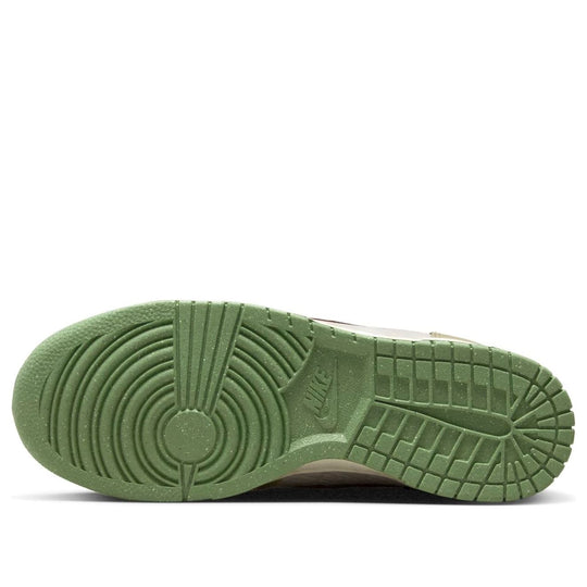 (WMNS) Nike Dunk High 'Light Bone Alligator' DX8956-001