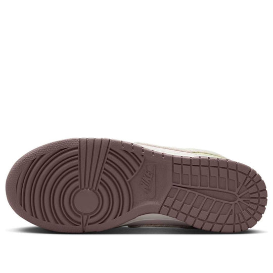 (WMNS) Nike Dunk Low 'Mushroom' IB8876-661
