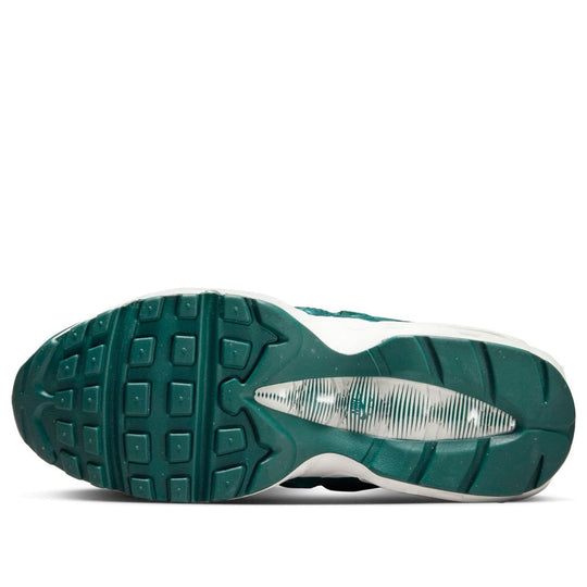 (WMNS) Nike Air Max 95 'Green Velvet' DZ5226-300
