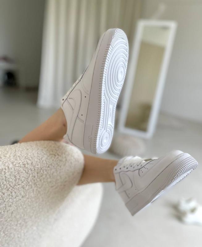AIR FORCE 1 CLASSIC ALL WHITE CASUAL SNEAKERS FOR WOMEN