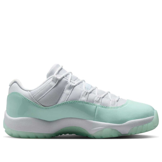 (WMNS) Air Jordan 11 Low 'Igloo' AH7860-103