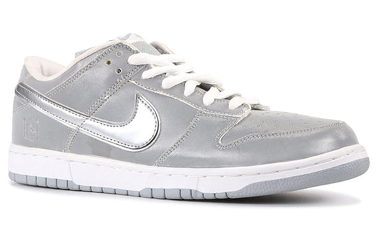 Nike SB Dunk Low Pro 'Medicom 3' 304292-008