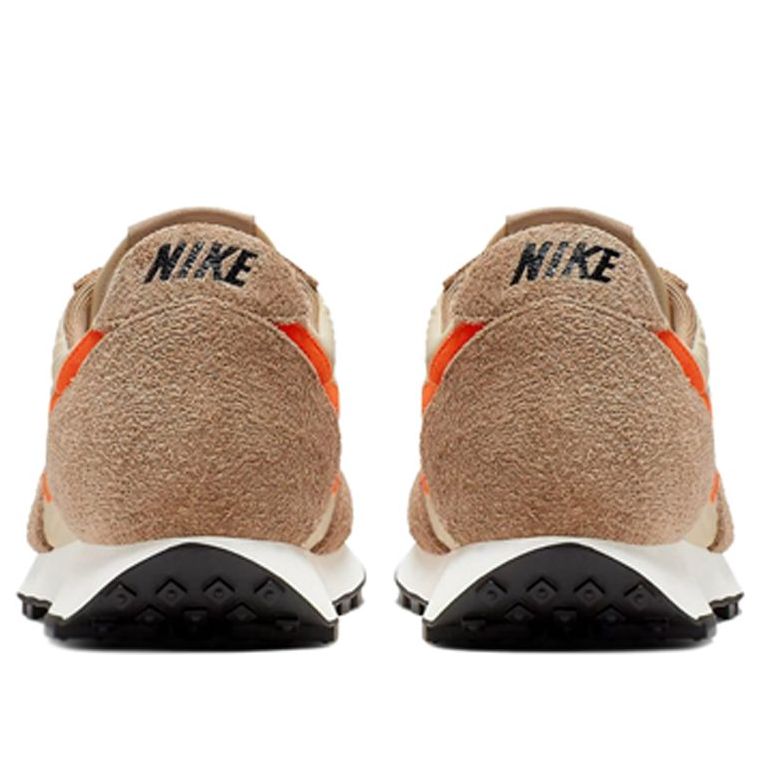 NikeDaybreak SP 'Vegas Gold'