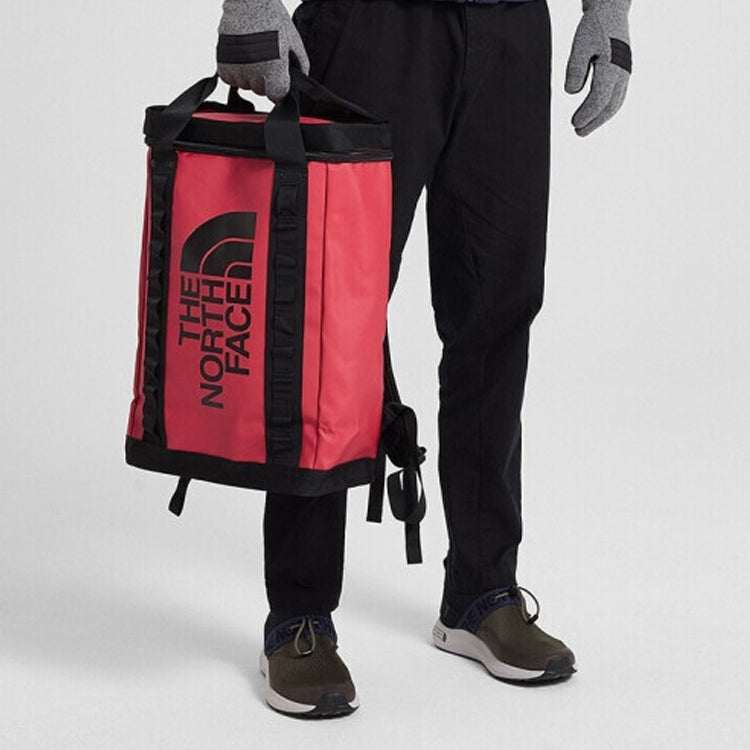 THE NORTH FACELogo 26L Backpack 'Red'