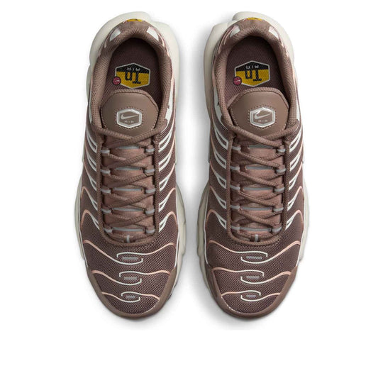 (WMNS) Nike Air Max Plus 'Mink Brown Baroque Brown Sail Metallic Silver' DZ3671-200