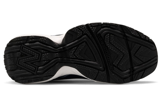 (WMNS) New Balance 452 'Black White' WX452SW