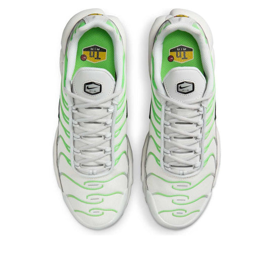 (WMNS) Nike Air Max Plus 'Green Strike' DZ3671-001