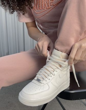 AIR FORCE 1 CLASSIC ALL WHITE CASUAL SNEAKERS FOR WOMEN