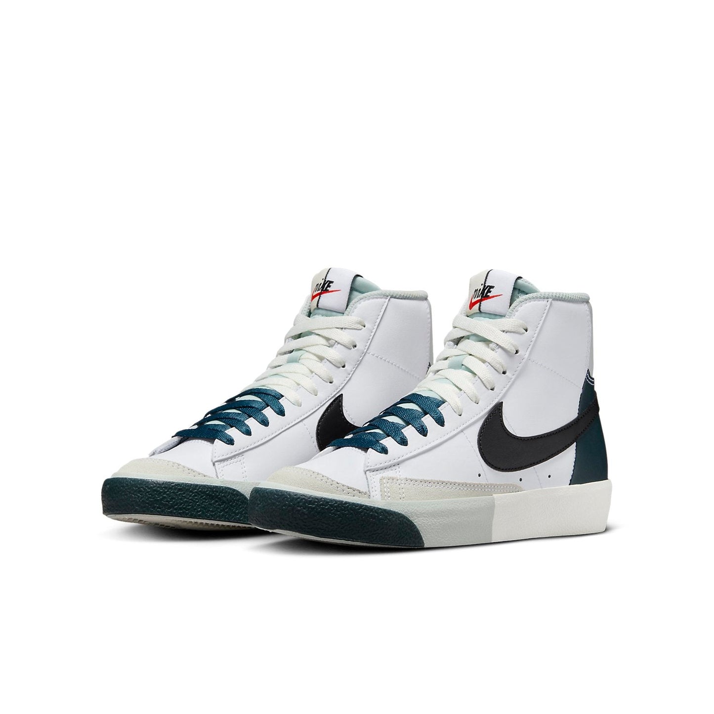 Nike(GS) Blazer Mid '77 Remix 'Split White Spruce'