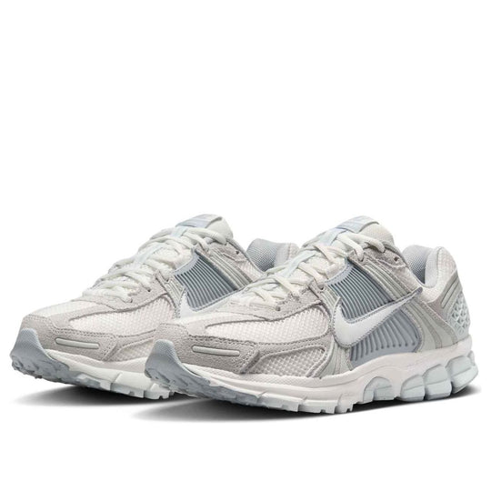 (WMNS) Nike Air Zoom Vomero 5 'Pure Platinum Platinum Tint Wolf Grey Summit White' HQ0458-001