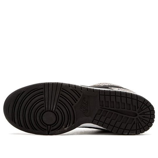 Nike x Supreme SB Dunk Low Pro 'Black Cement' 304292-131