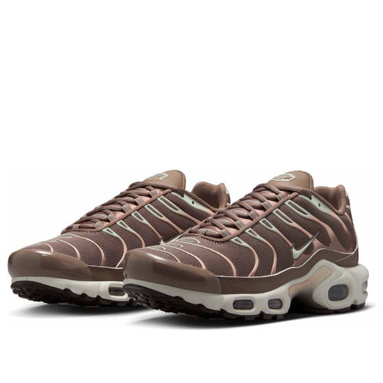 (WMNS) Nike Air Max Plus 'Mink Brown Baroque Brown Sail Metallic Silver' DZ3671-200