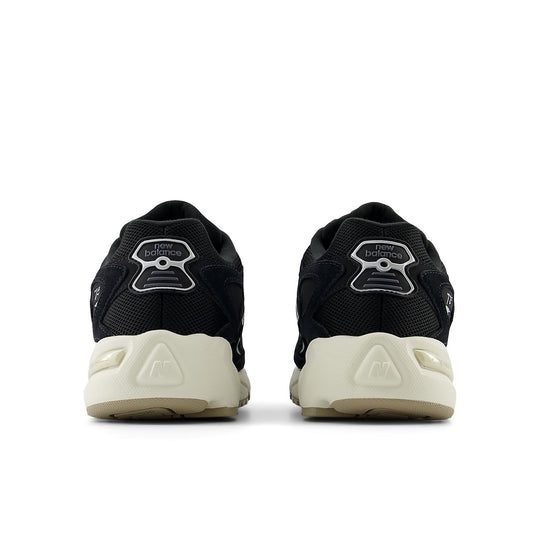 New Balance 725 'Black Metallic Silver' ML725BB