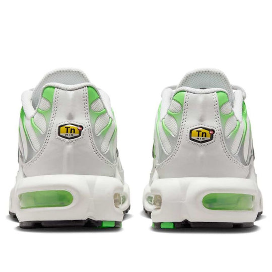(WMNS) Nike Air Max Plus 'Green Strike' DZ3671-001