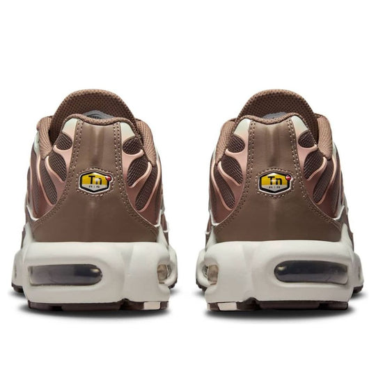 (WMNS) Nike Air Max Plus 'Mink Brown Baroque Brown Sail Metallic Silver' DZ3671-200