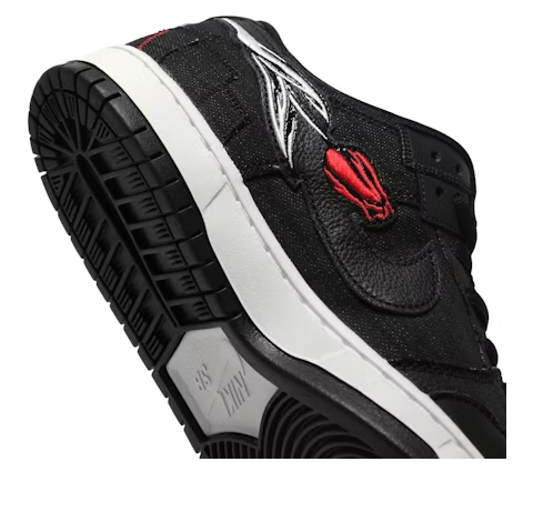 Nike SB Dunk Low x 'Wasted Youth' DD8386-001-SP-BOX