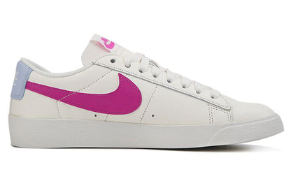 Nike(WMNS)  Blazer Low 'Fire Pink'