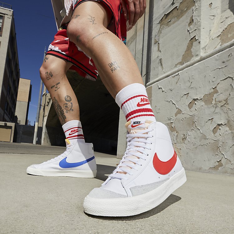 NikeBlazer Mid '77 Vintage 'Vintage Mismatched Swoosh Blue Red'