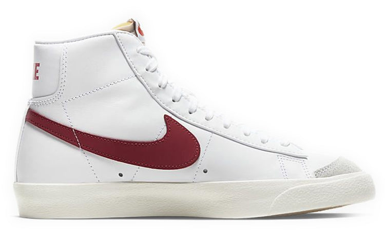 Nike(WMNS)  Blazer '77 Vintage Mid 'White Worn Brick'