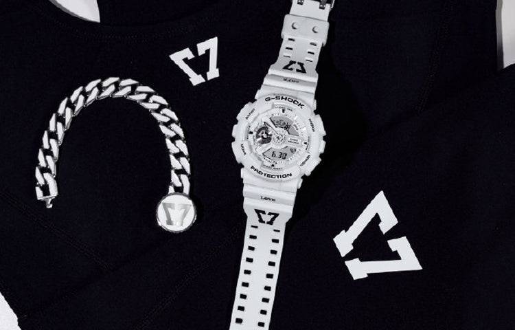 CASIOG-Shock Analog-Digital 'White'