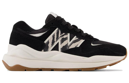 (WMNS) New Balance 57/40 'Black White' W5740APA