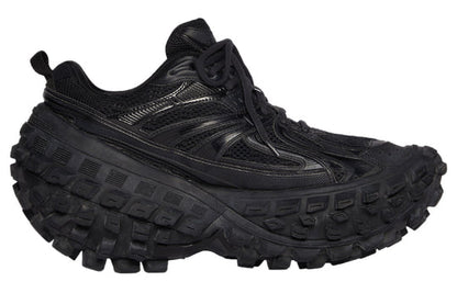 Balenciaga Defender 685613W2RA61000