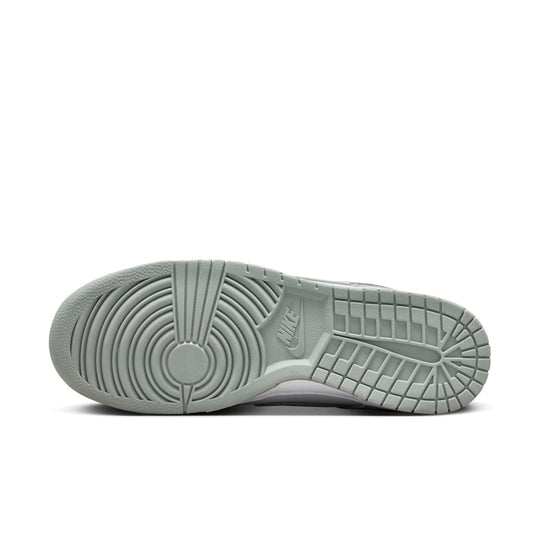 Nike Dunk Low SE 'Light Pumice' FQ8249-101