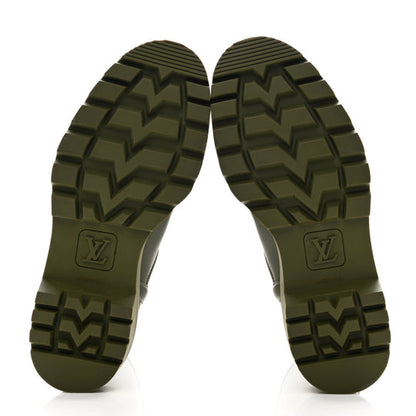 (WMNS) LOUIS VUITTON Territory Flat High Boots 'Olive Green' 1A9H2V