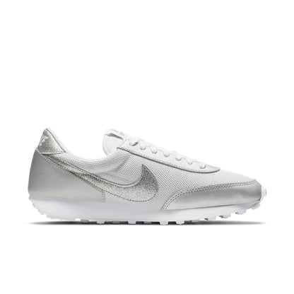 Nike(WMNS)  Daybreak 'Metallic Silver'