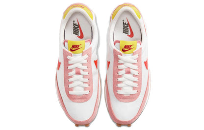 Nike(WMNS)  Daybreak 'Coral Stardust'