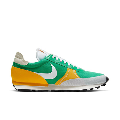 NikeDaybreak Type SE 'Stadium Green University Gold'