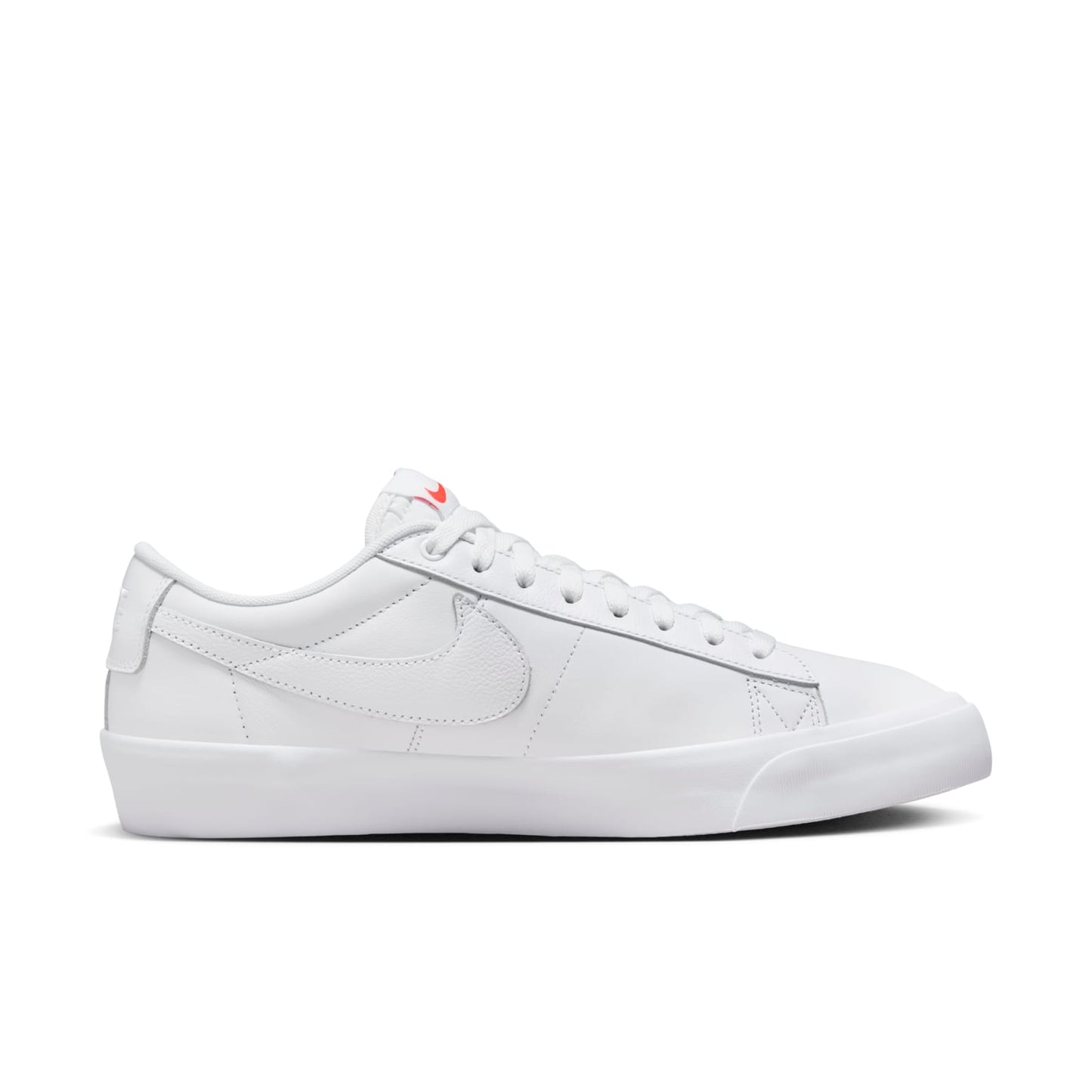 NikeSB Zoom Blazer Low Pro GT ISO 'Triple White'