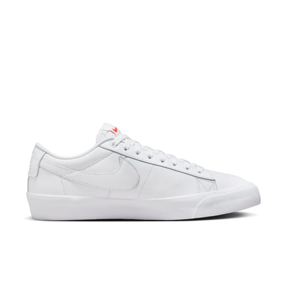 NikeSB Zoom Blazer Low Pro GT ISO 'Triple White'