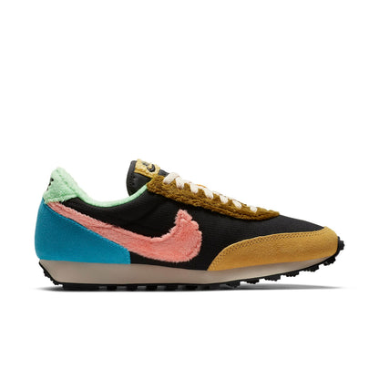 Nike(WMNS)  Daybreak 'Fur Pack - Guava Ice Atomic Pink'