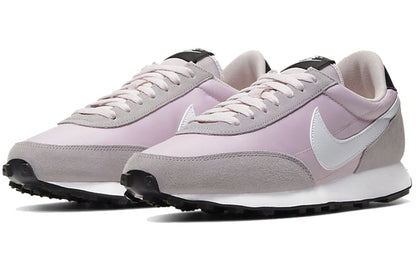 Nike(WMNS)  Daybreak 'Barely Rose'