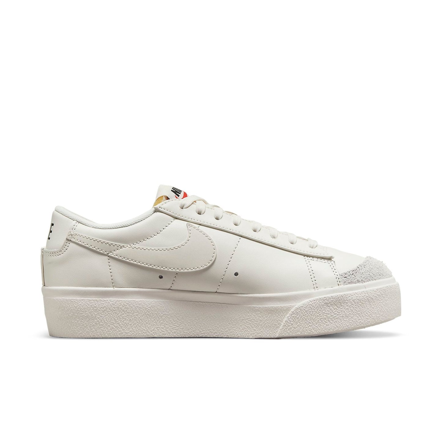 Nike(WMNS)  Blazer Low Platform Low-Top Sneakers White