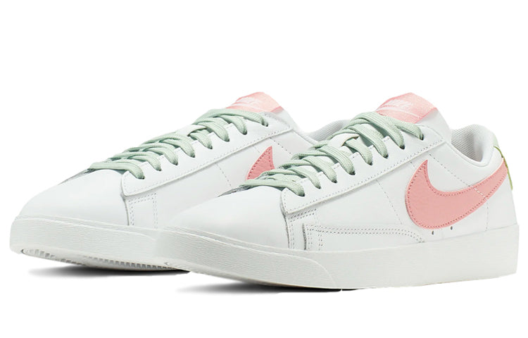 Nike(WMNS)  Blazer Low LE 'White Bleached Coral'