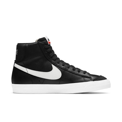 Nike(WMNS)  Blazer Mid '77 'Black White'