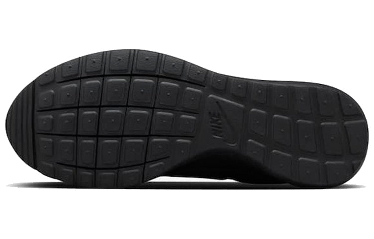 NikeDSM x Lab Roshe Daybreak 'Triple Black'
