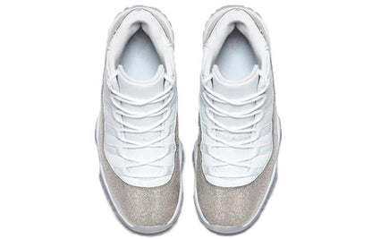 (WMNS) Air Jordan 11 Retro 'Vast Grey' AR0715-100