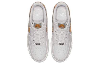 (WMNS) Nike Air Force 1 Low 'Metallic Platinum Metallic Gold' AR0642-001