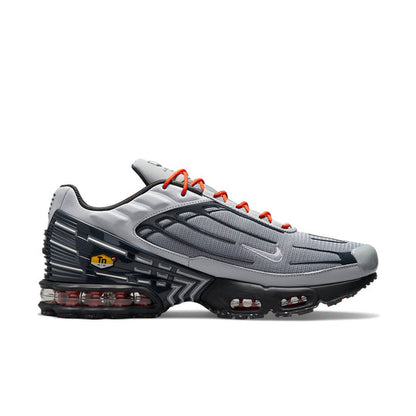Nike Air Max Plus 3 'Light Smoke Grey Metallic Silver' DM2560-001