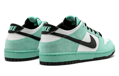Nike SB Dunk Low 'Sea Crystal' 819674-301