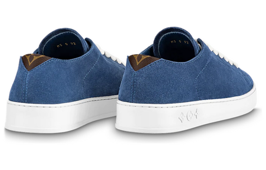 LOUIS VUITTON Resort Sneakers 'Black Suede' 1AASVR