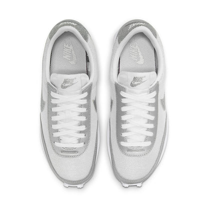 Nike(WMNS)  Daybreak 'Metallic Silver'
